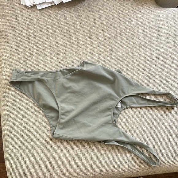 Los Angeles apparel - garment dye tank thong bodysuit - Picture 4 of 5